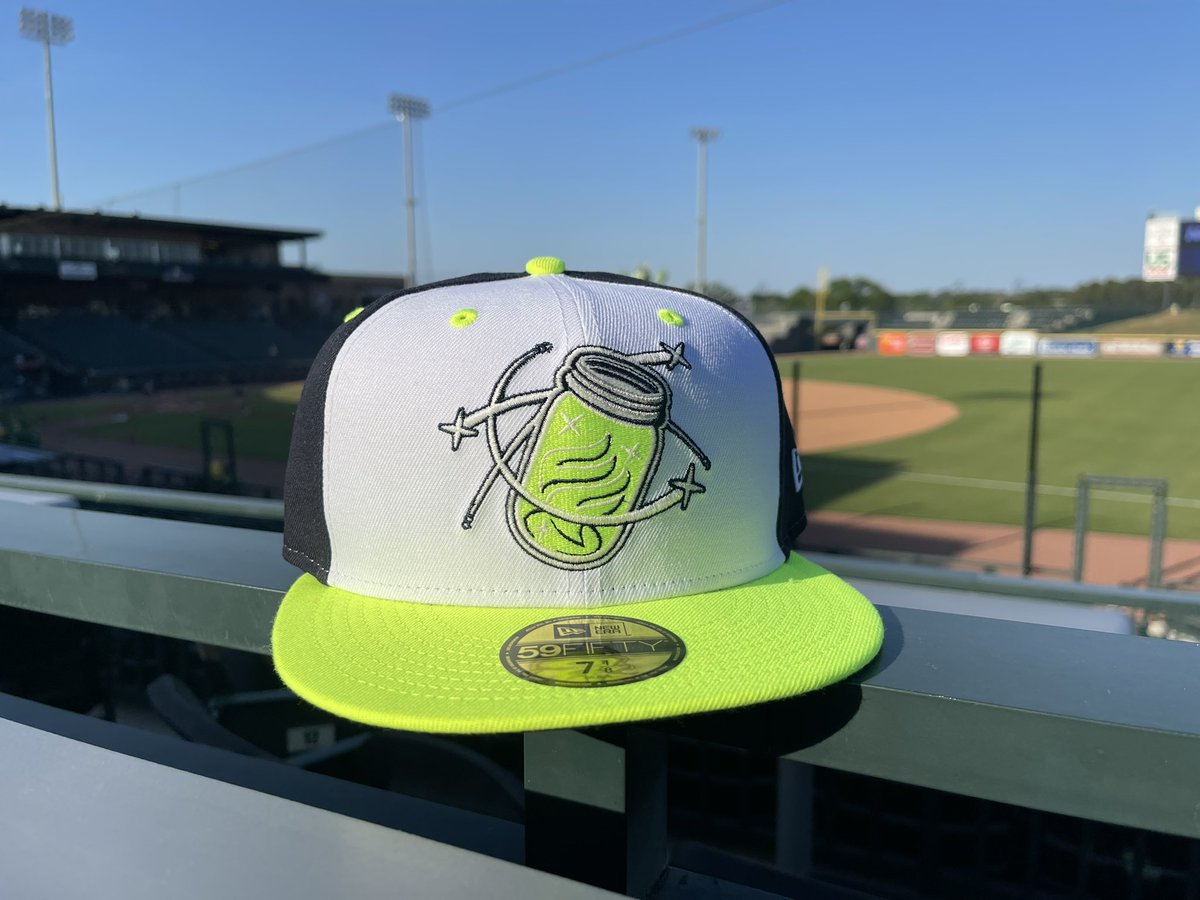 wisedrjr's tweet photo. New Hat!!! Absolutely love this one! Team rocking these again tonight! @ColaFireflies @WoodpeckersNC @Rubes4real @Reason2Roar #ThirstyThursday #OldFortAtBat 

#supportlocalbaseball #craftbeer #localbeer #drinklocal #localbaseball https://t.co/IAVpFVgfqP