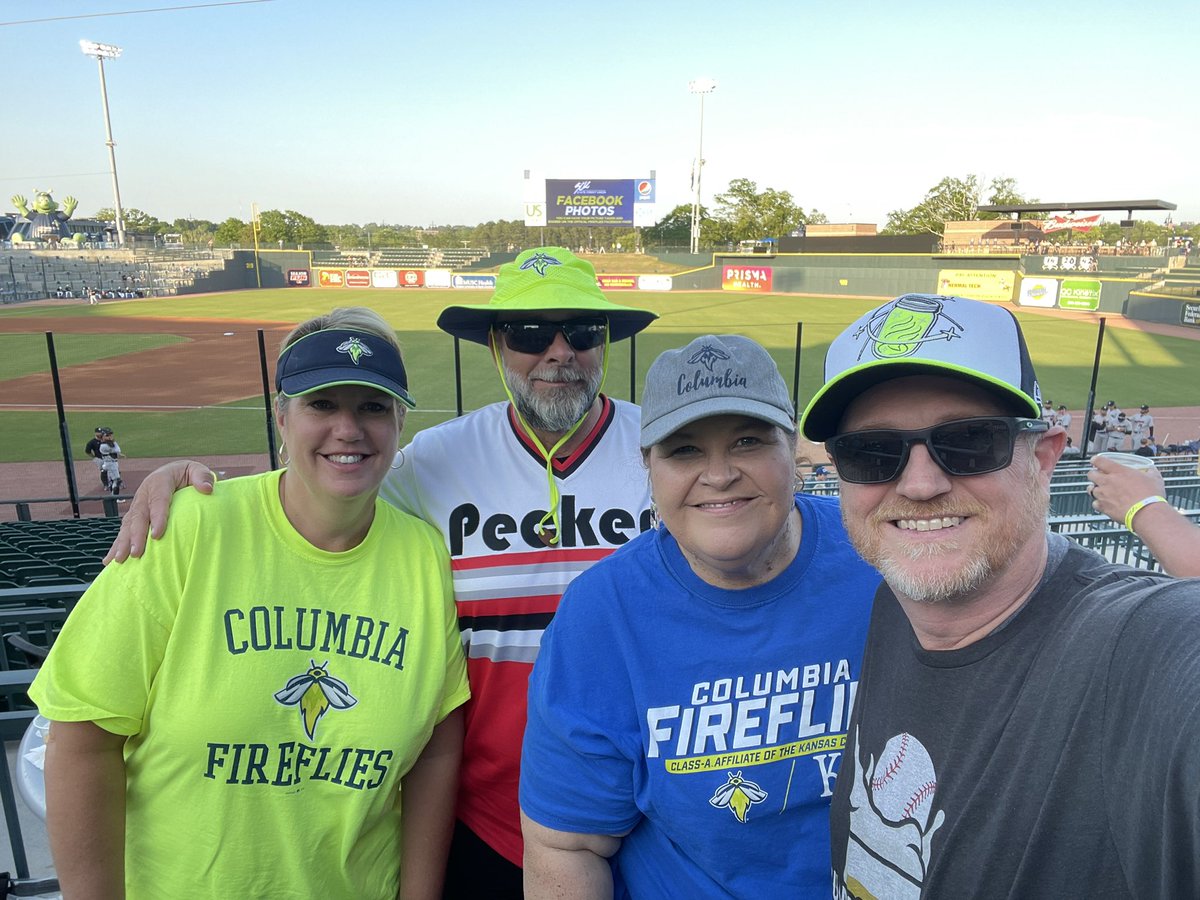 wisedrjr's tweet photo. New Hat!!! Absolutely love this one! Team rocking these again tonight! @ColaFireflies @WoodpeckersNC @Rubes4real @Reason2Roar #ThirstyThursday #OldFortAtBat 

#supportlocalbaseball #craftbeer #localbeer #drinklocal #localbaseball https://t.co/IAVpFVgfqP