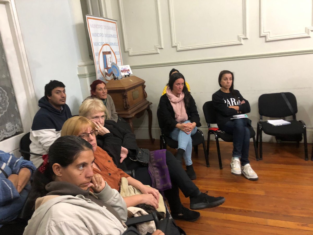 ColoniaTur's tweet photo. Reunión de la Mesa de Turismo de Carmelo. 
Municipio, Dirección de Turismo de @IntColonia, el grupo Pro Destino Carmelo y actores locale;  avanzan en la planificación y organización de la 2da. Edición de la Fiesta del Puente de Carmelo el próximo 30 de abril. https://t.co/4r8KbStV3S