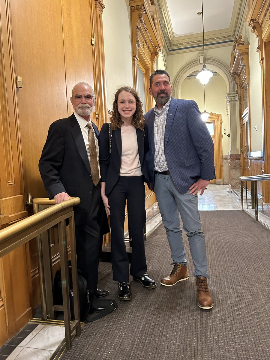 teamenoughden's tweet image. Our chapter co-lead @lbsarkissian with CO gunowners for safety leaders @VictorBencomo_ @PeterGurfein. Survivors and gunowners are working together to #EndGunViolence