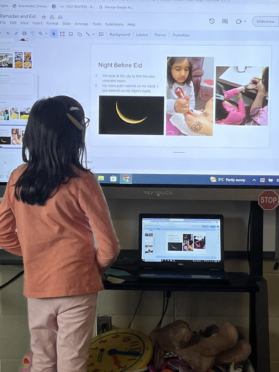 MsCormier1's tweet photo. We were so lucky today to have a special presentation from one of our very own classmates about Ramadan and Eid, followed by a mehndi session by a parent volunteer!

Wishing everyone a very happy and peaceful Eid. 

Eid Mubarak! @ALXCoyotes https://t.co/fHwvGqOYeC