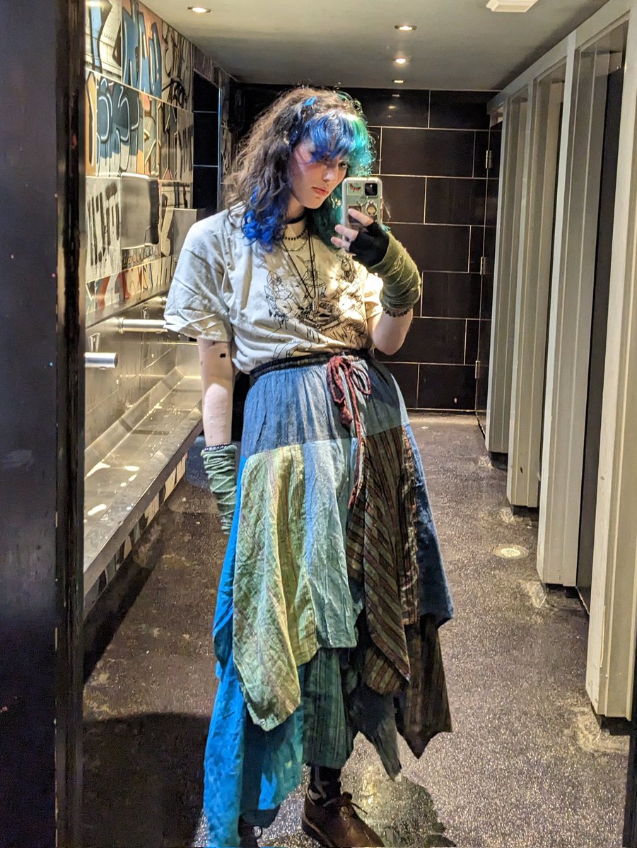 ez(ra) 🐟 tweet media