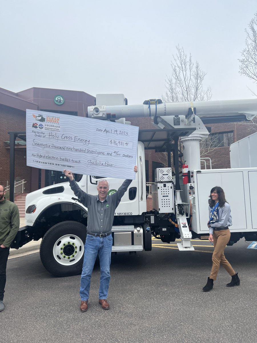 It’s here! Thanks to a grant from @CDPHE and Colorado’s Clean Diesel program, HCE is now the owner of a hybrid forestry bucket truck for our vegetation management crews. Appreciate @CLEER_CO for connecting us with this funding opportunity! We’re ready to put this machine to use.