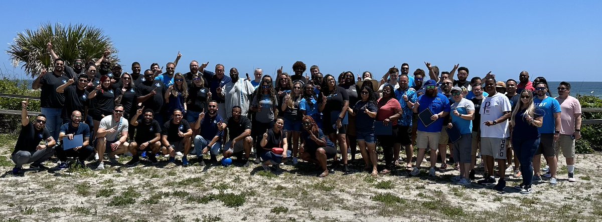 Sara_M_Morgann's tweet image. Had such a great time at the North FL Fighters  Q1 recognition event!! #1 Q1 team in FL baby!! Congrats to all! #OneFLA @jemeFL @MatthewCLinden