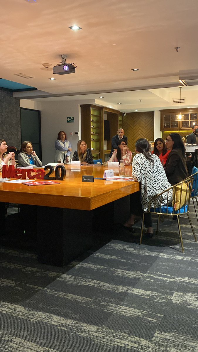 Merca20's tweet photo. Muy emocionados por nuestro #NetworkingHall con mujeres exitosas. Gracias por acompañarnos y compartirnos su historia. https://t.co/qtn4GhLPIf