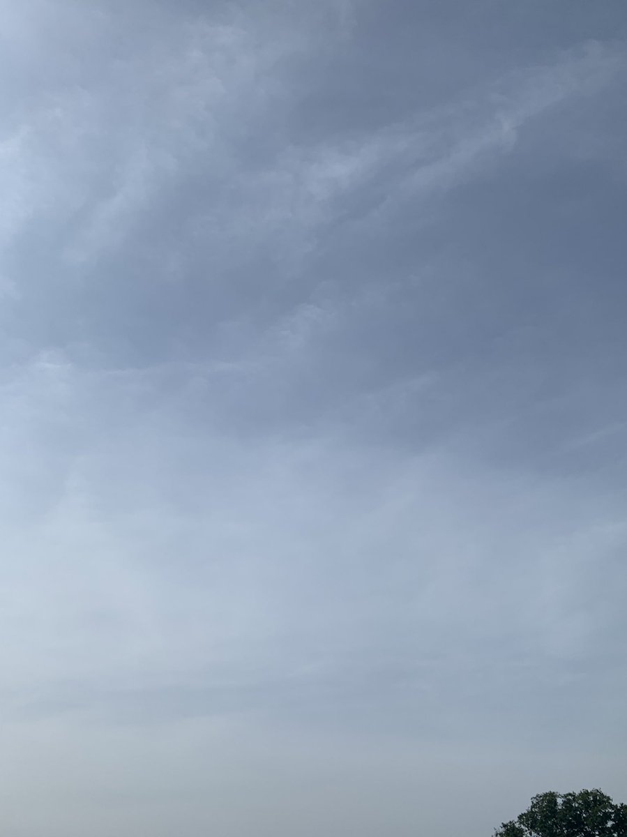 nock_app's tweet photo. •ᴗ•)وﾞ㌧㌧　 

                  ／ 　　　　　　
　　　　  
　　　　　おはノック〜！

                 ＼

都内は☀️
休止まで残り一週間ですがこれまで通りつぶやきます！
今日もどうぞよろしくお願いします！
#企業公式が地元の天気を言い合う
#イマソラ https://t.co/RdLfkMBhdM
