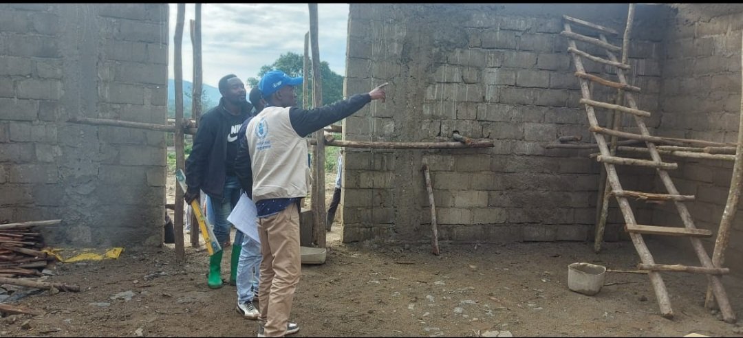 bachokesp's tweet photo. Here we are with the progress, 3 months after the lunch by @WFPDRC @WFP of community #infrastructures #construction works, built under #Resilience pillar...!
#BuildingForSustainableFuture
#WFPEngineering https://t.co/V40NMbUSIL