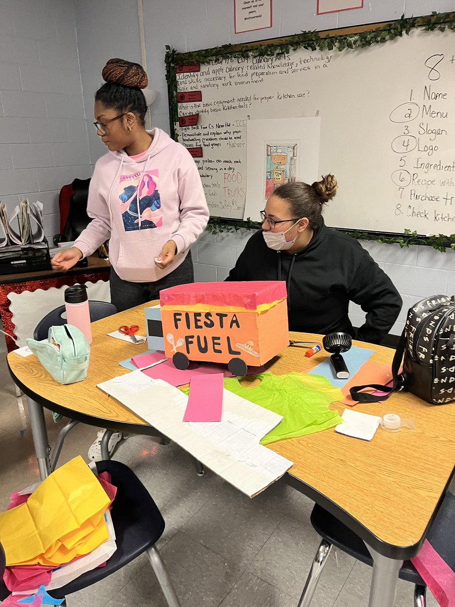 HopeHopkinsFACS's tweet photo. Students are working hard to prepare their truck designs for our upcoming Food Truck Wars. @prin_pauldwest @ChefWilborn @FCSCTAE https://t.co/2laiG3AnV1