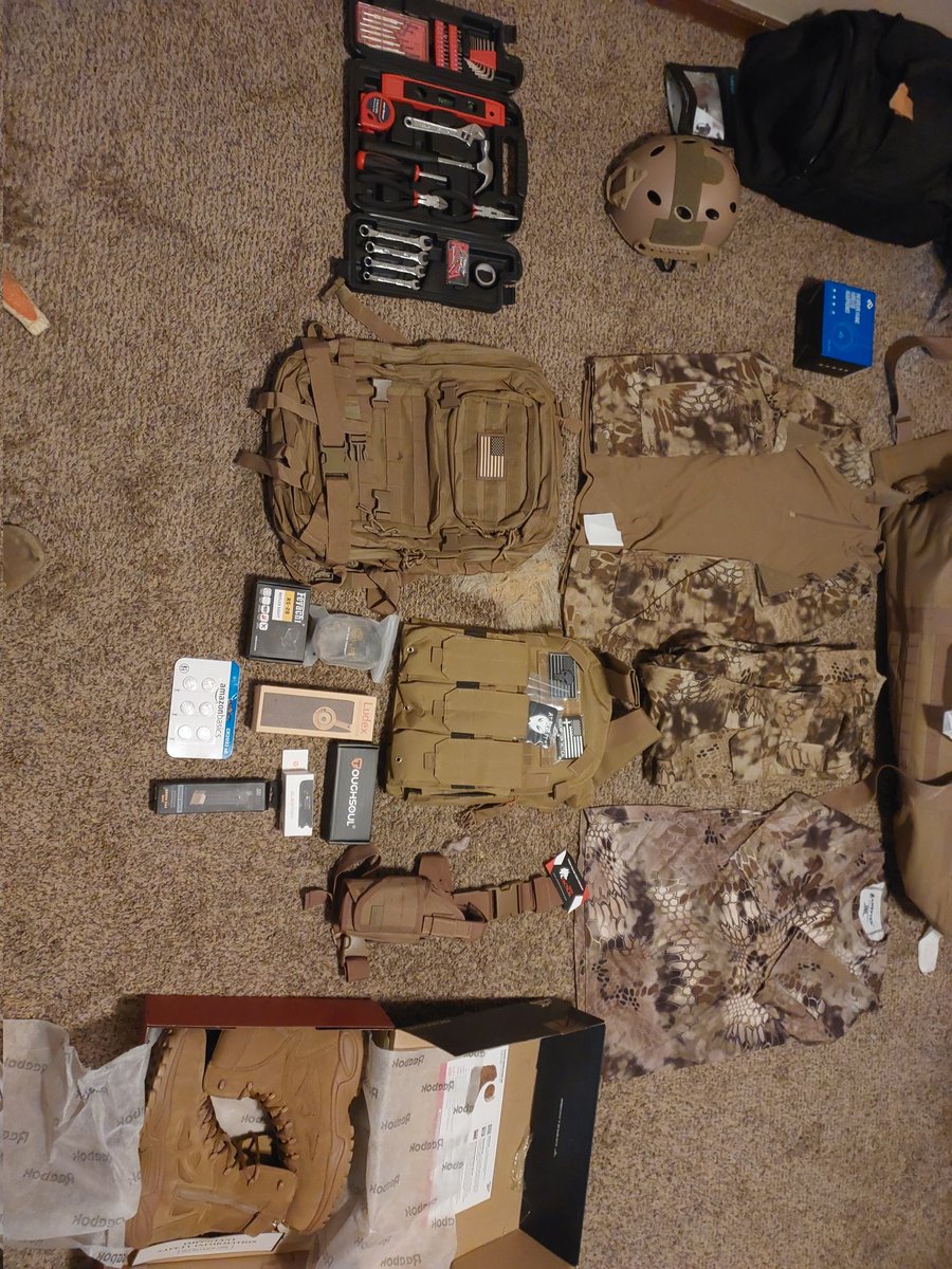 Hollenwülf tweet media