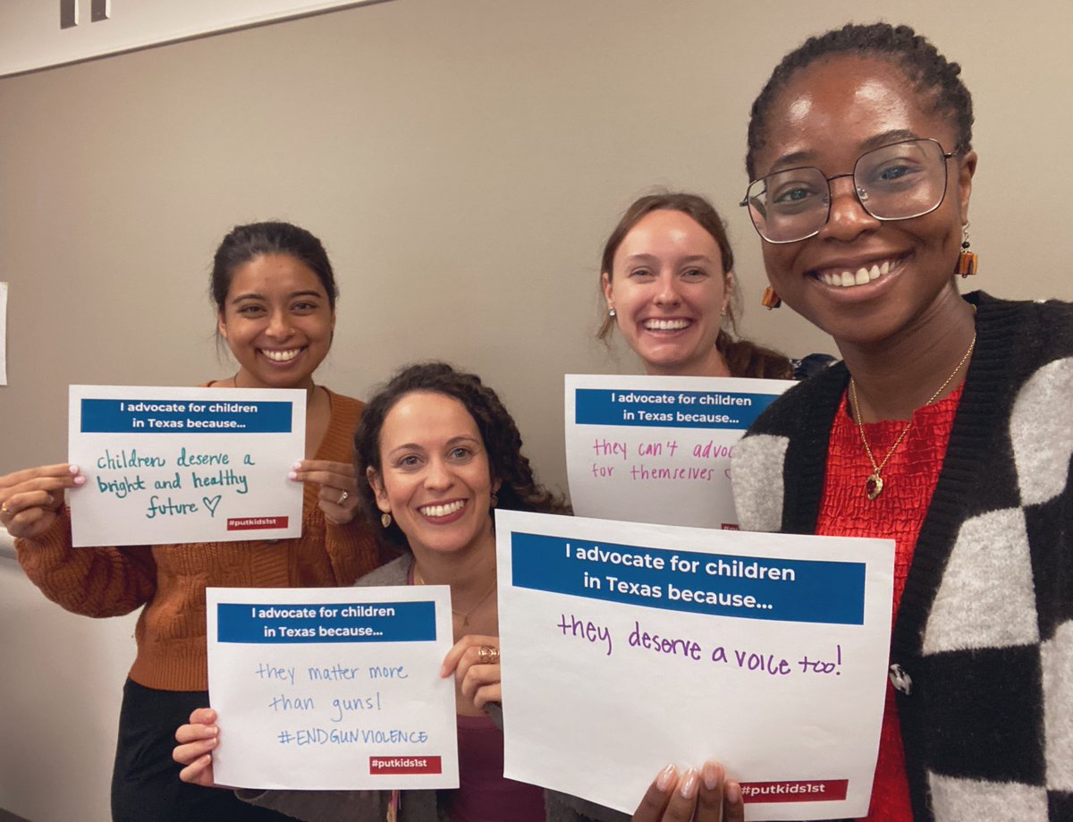 acmonterMD's tweet image. Great session this morning with our Primary Care LEAD residents on using #SocialMedia as a tool for advocacy! #putkids1st @BCM_Pediatrics @AAPSOPT