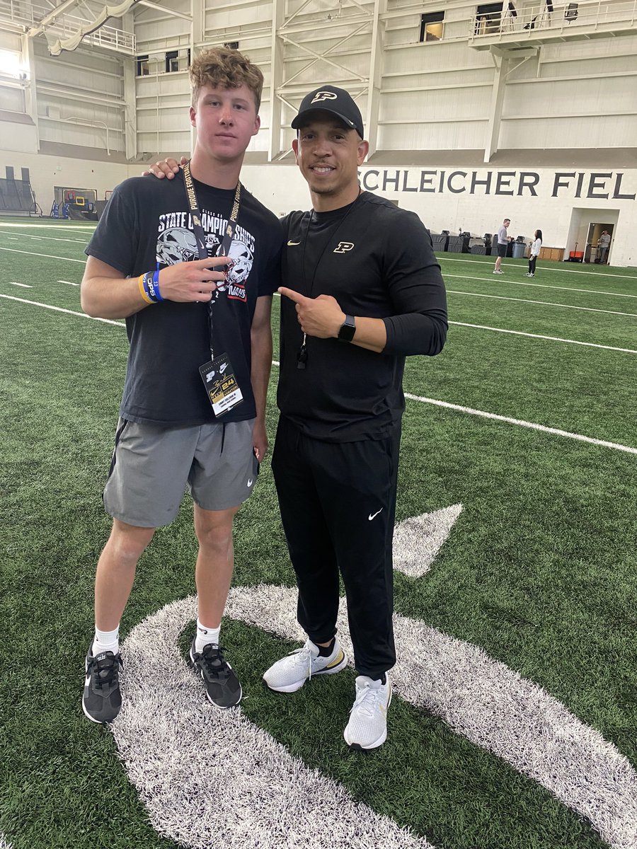 Jimmy_sullivan8's tweet photo. Had a great time out at @BoilerFootball. Huge thanks @CoachDoege @Coach_GHarrell @Coach_Keane7 @Coach_Walters for having me down. Can’t wait to be back. @matrixqb @CarrollFB https://t.co/2FzlWBK4R4