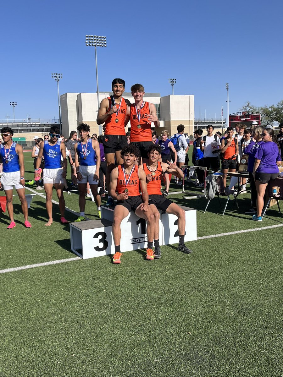 Area Champions and Regional Qualifiers in the 4x400 Relay with a season best of 3:18.3!!! 🥇