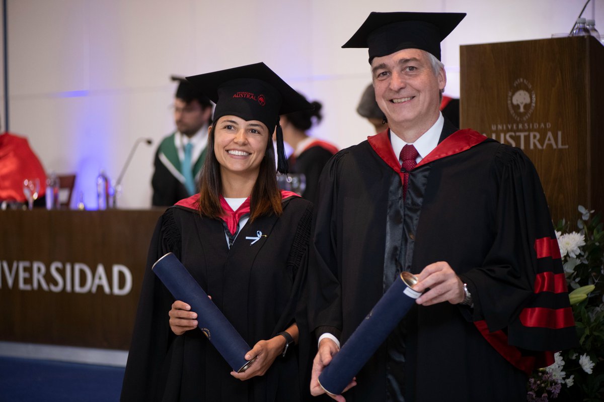 AustralDerecho's tweet photo. 🥇 #OrgulloAustral – Profesoras María Verónica Nolazco y Bárbara Fernandez Villa, diploma de honor y medalla de oro por mejor promedio, entre sus promociones, de la Maestría en Derecho LL.M.
Aquí la nota > https://t.co/PD5etOM4vE
#ExperienciasAustral https://t.co/H5luAf90Du
