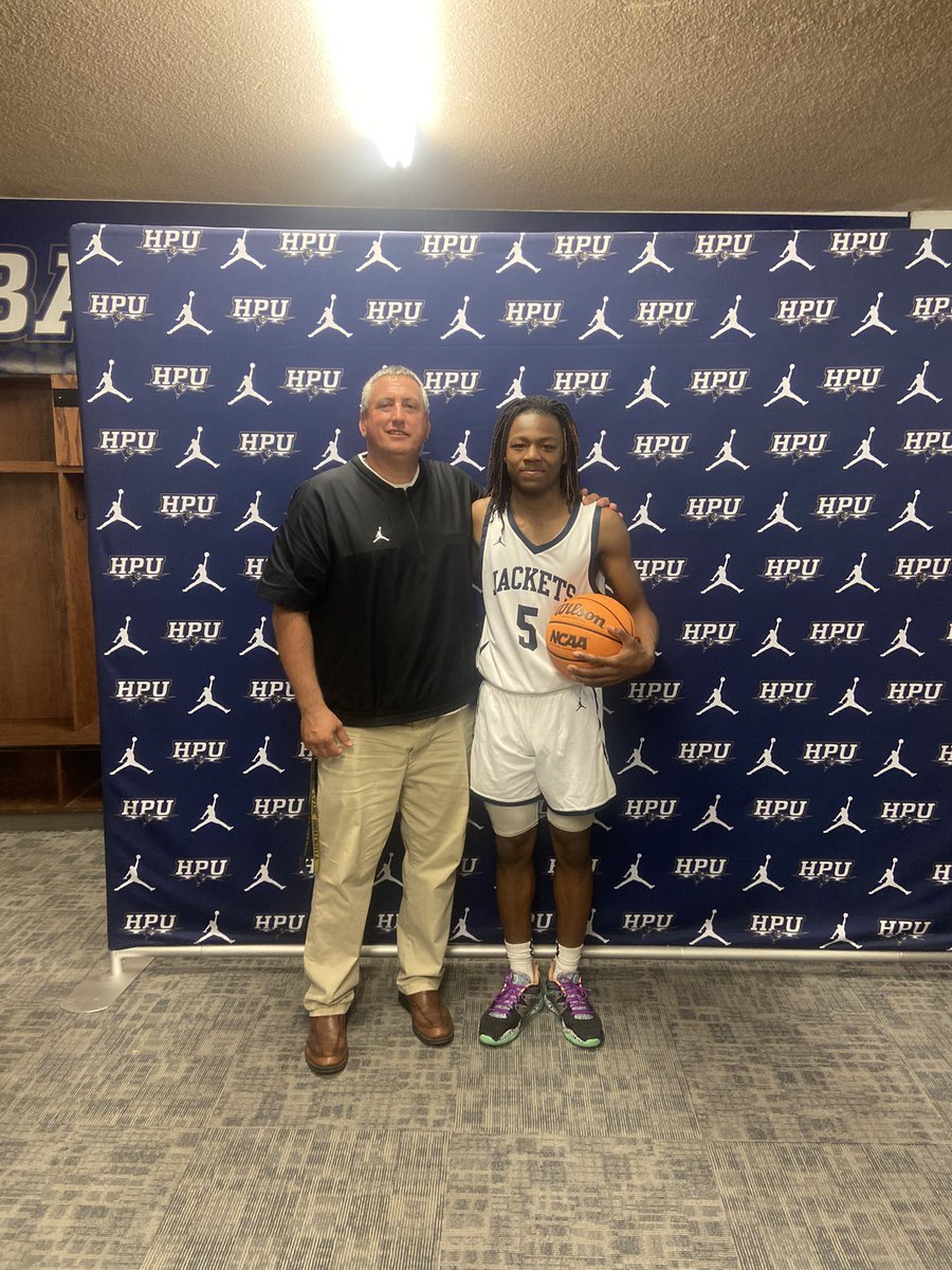 EverlineWillie's tweet photo. Howard Payne visit was a success I enjoyed the tour on the campus thanks to @ndalleh I enjoyed every bit of it. https://t.co/THQmbhHbPL