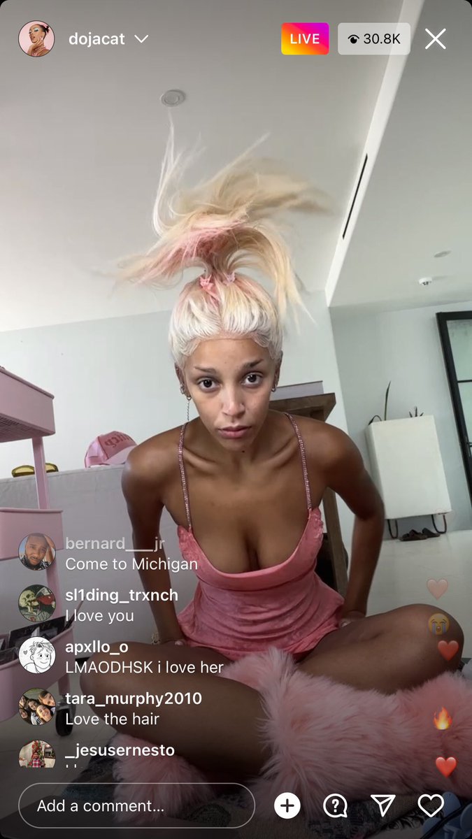 moveitMiyra's tweet photo. Omg I remember being obsessed with these when I first seen them 😵 https://t.co/vEVYfn2DOt