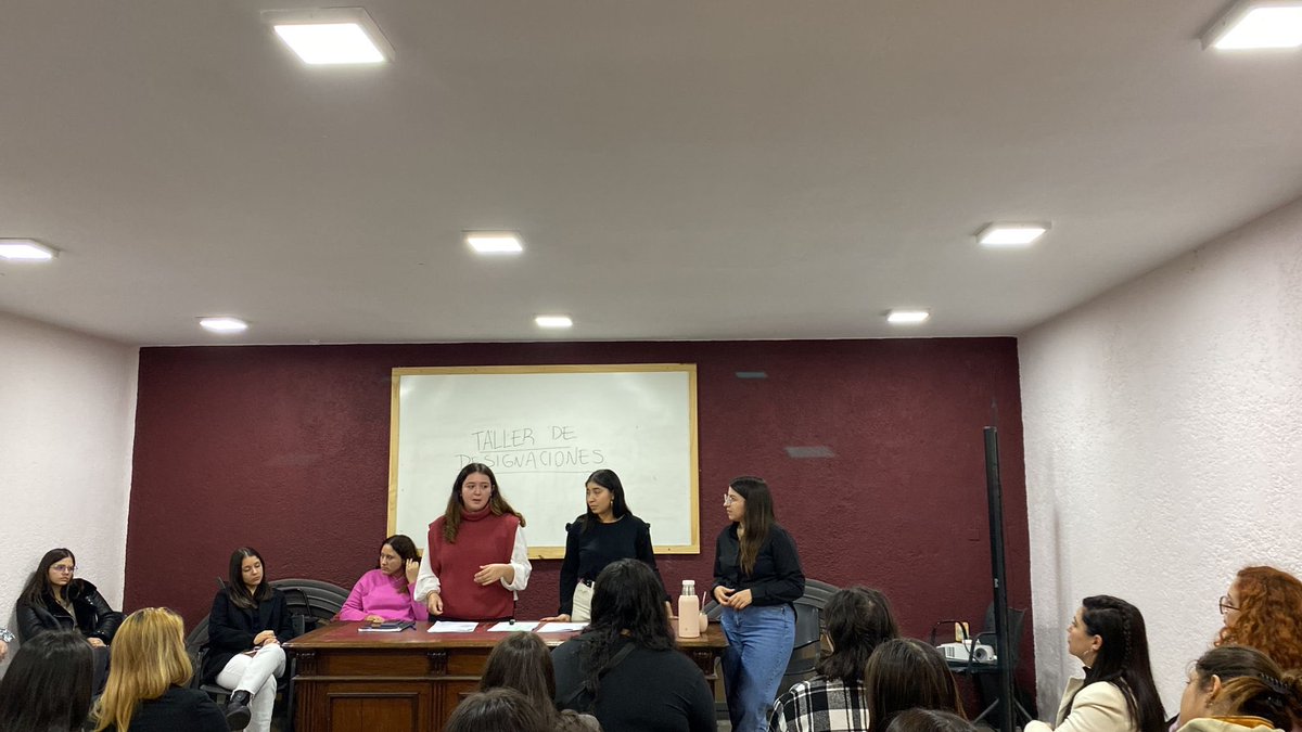 CedOficina's tweet photo. Estamos en el primer taller de designación del Programa de Consultorios Jurídicos Barriales Gratuitos de la Secretaría de Extensión Universitaria.
En estos días comenzarán a participar más de 120 compañeros y compañeras
#YoSoyParte https://t.co/ASRgKz66mK