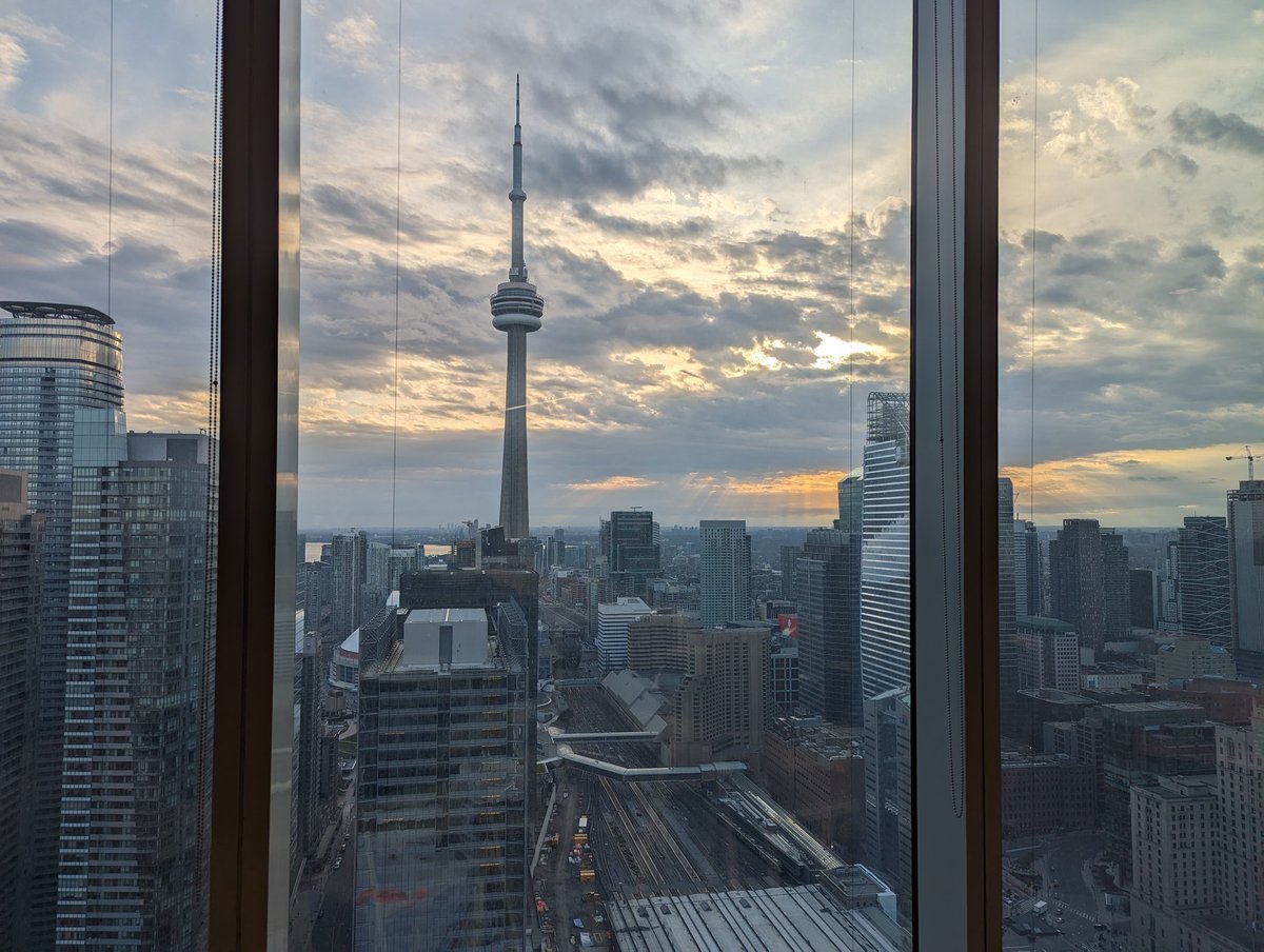 bugsonmars's tweet photo. Look at this view from the first in-person event for @gradientspaces! They are working (and succeeding) at reducing the gap for queer founders. #GradientSpaces #QueerFounders #DEI https://t.co/fT7S5xVqvG