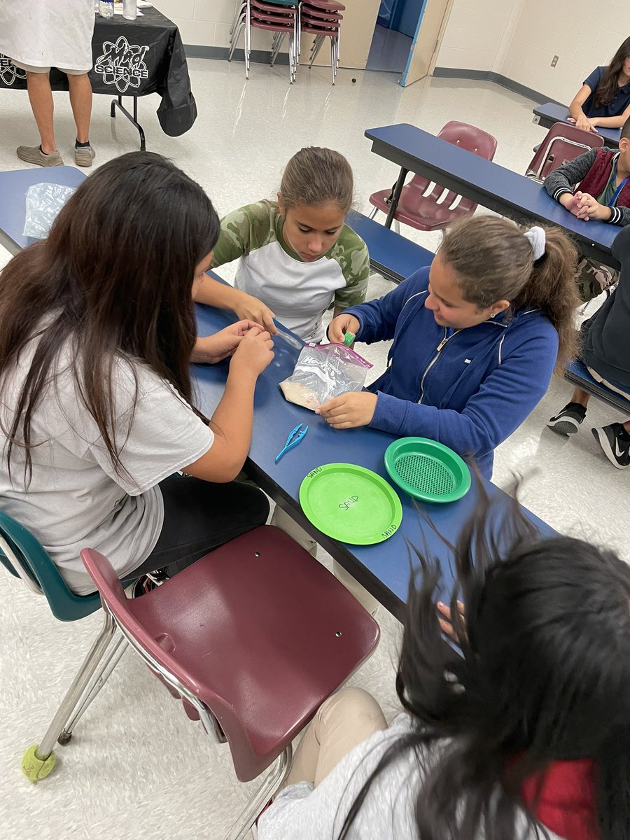 Miss Gates tweet media