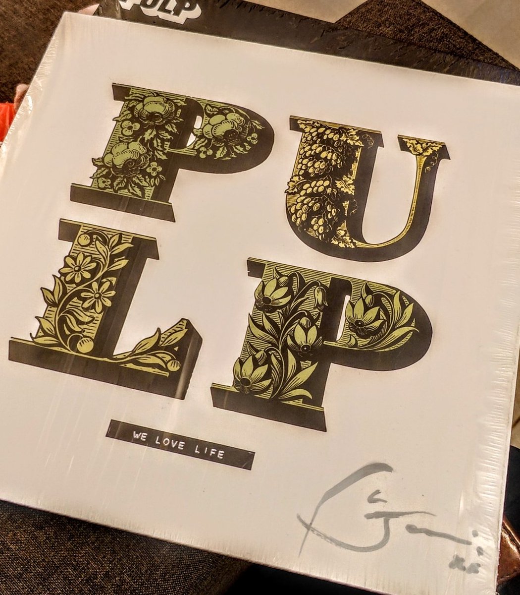 KID_A_OK's tweet photo. @LeoEQ_ Saludos!!! El We Love Life el mejor disco de Pulp, productor Scott Walker!!!! Acá mi disco firmado por Jarvis... #QuePasoLeo https://t.co/EBazL72c1l