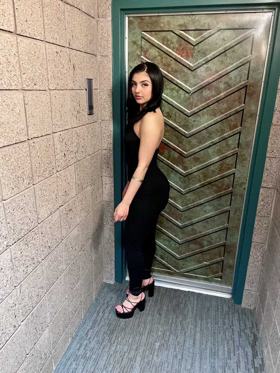 vsfromvenus's tweet image. Pretty Please