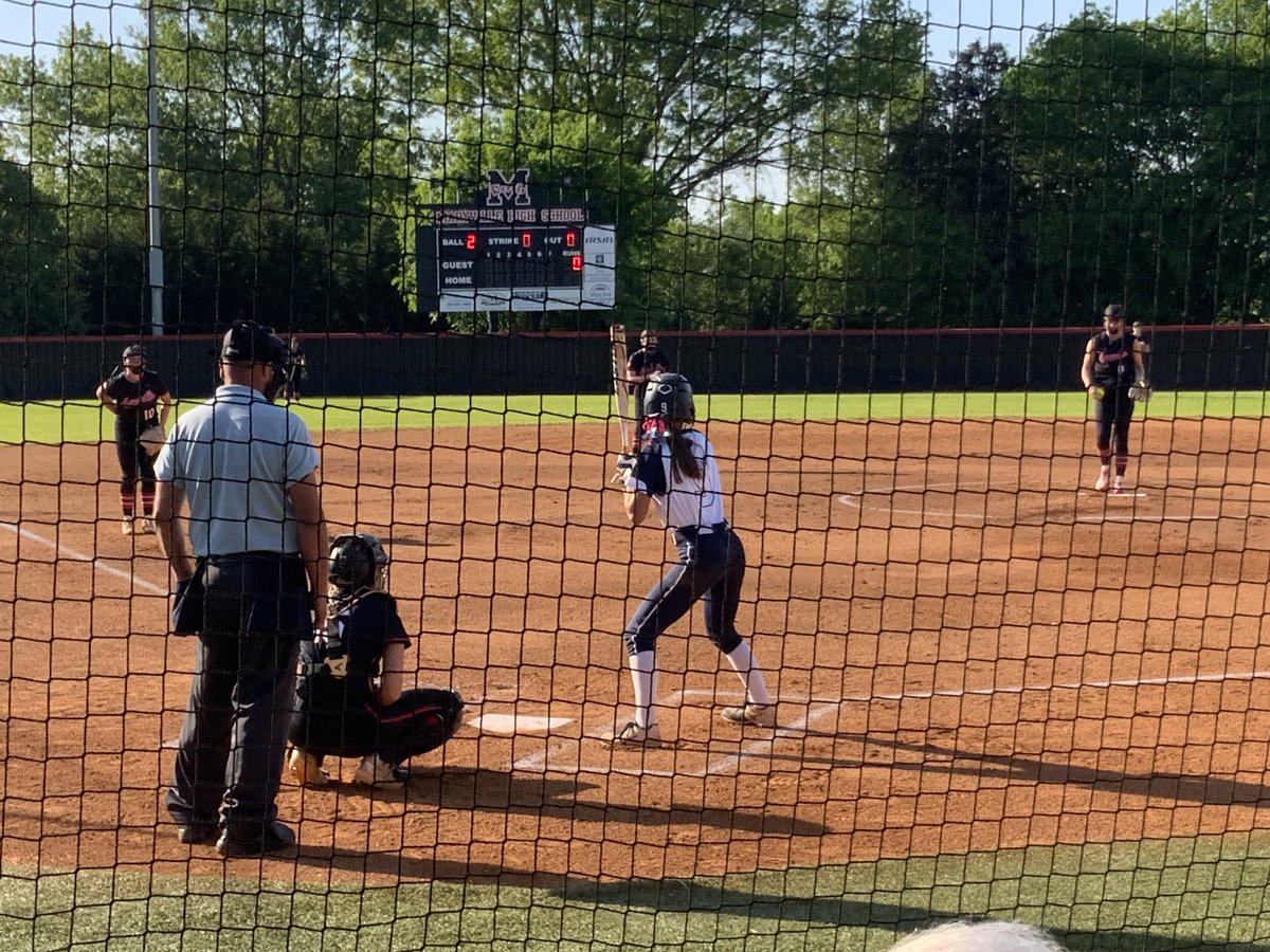 Middle of 5th Inning 🥎⚓️
MARYVILLE 5  FARRAGUT 4
RBI DOUBLE by AMELIA DORSET
RBI SAC FLY by HAILEY NICHOLS 
⁦<a href="/FarragutSB/">Farragut Softball</a>⁩ ⁦<a href="/5StarPreps/">5Star Preps</a>⁩ ⁦<a href="/prepxtra/">PrepXtra</a>⁩ ⁦<a href="/TDT_Sports/">Daily Times Sports</a>⁩ ⁦<a href="/CoachTcom/">CoachT.com</a>⁩