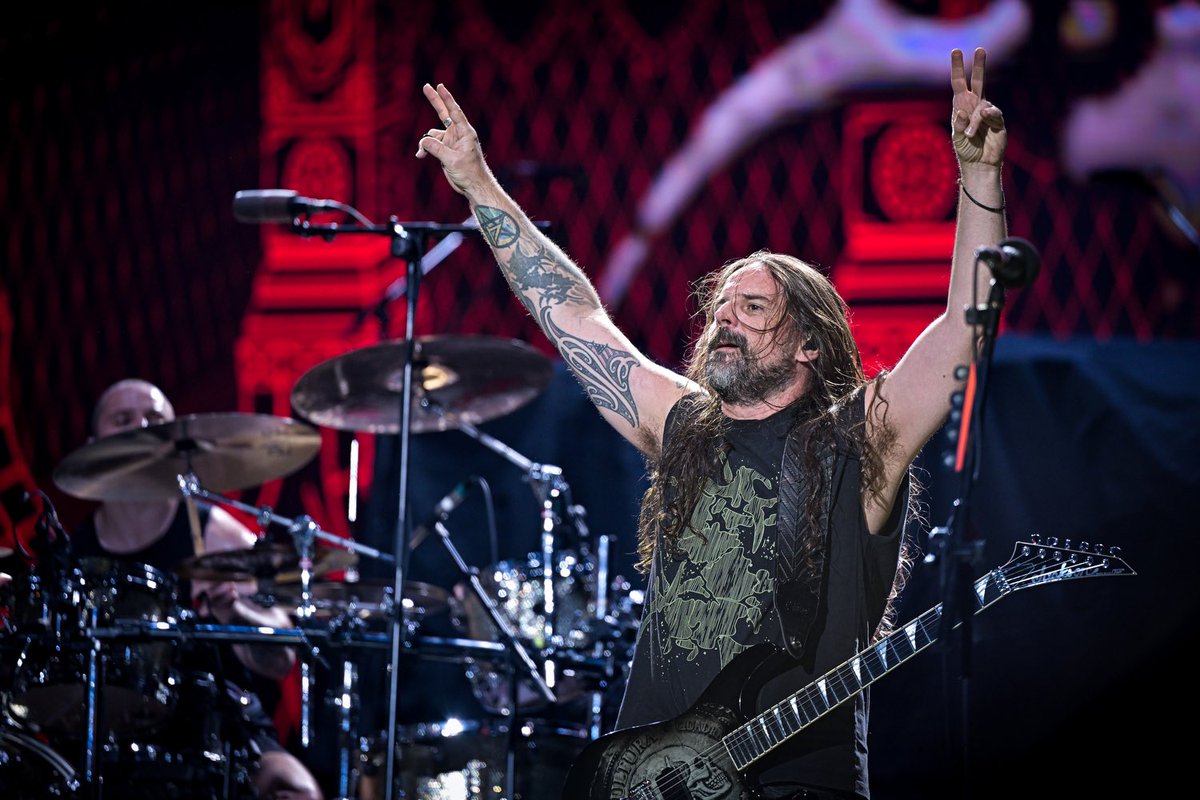 Com direito ao baixista Paulo Xisto com camisa do Galo, o Sepultura sacudiu o Mineirão com uma setlist cheia de clássicos! Foi demais 🤘🏽

📷 Agência i7