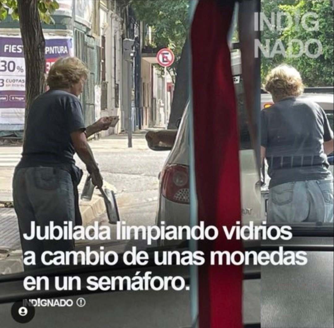 Cachy_Lopez's tweet image. #CALLATE #CORRUPTO 
En qué país vive éste 🤔