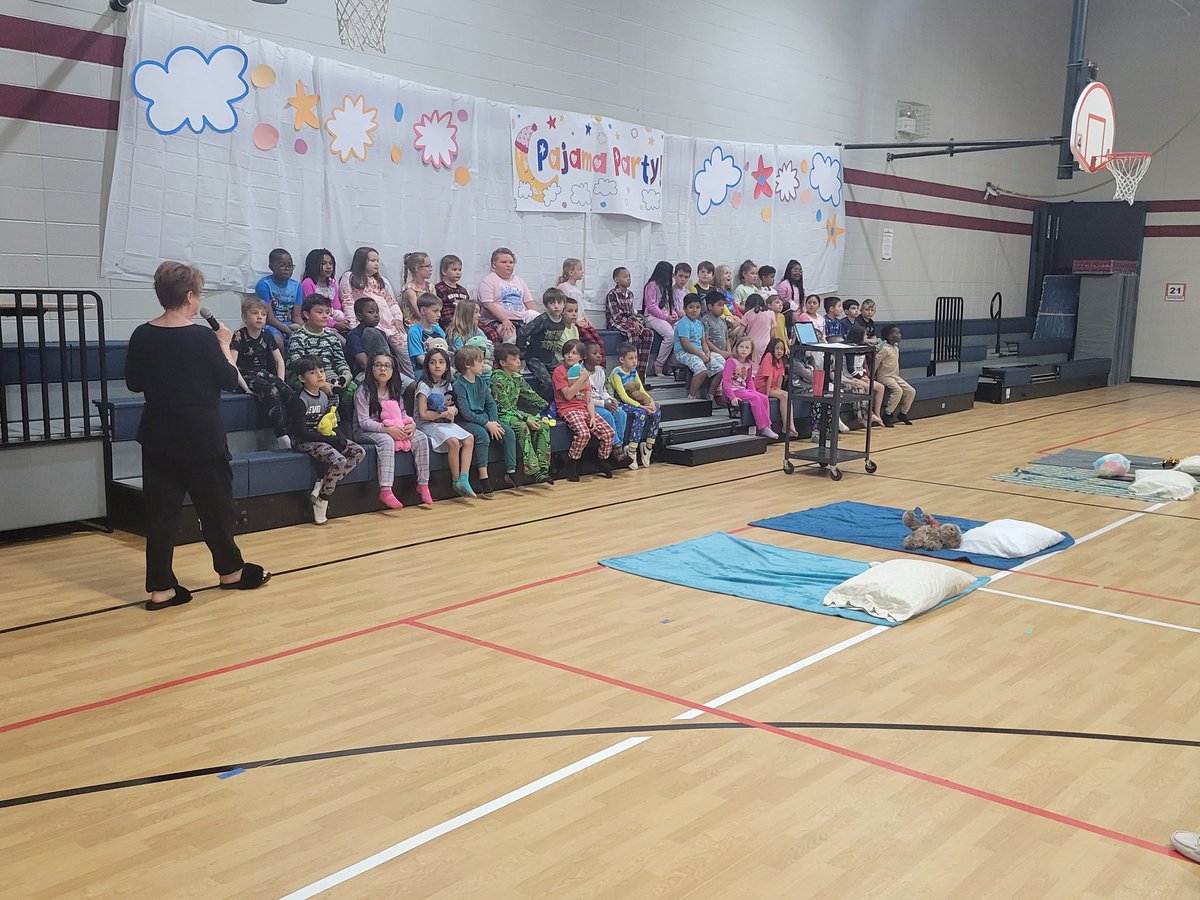 It's time for a "Pajama Party! " Our 2nd graders are so excited to perform tonight! #myOlatheSchools #MusicalMemories