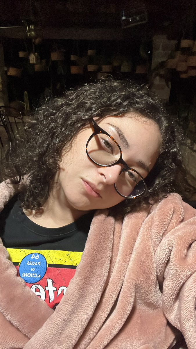 aranda_marcella's tweet photo. Agitei q ia sair mas não vou https://t.co/EXbJgf2ulV