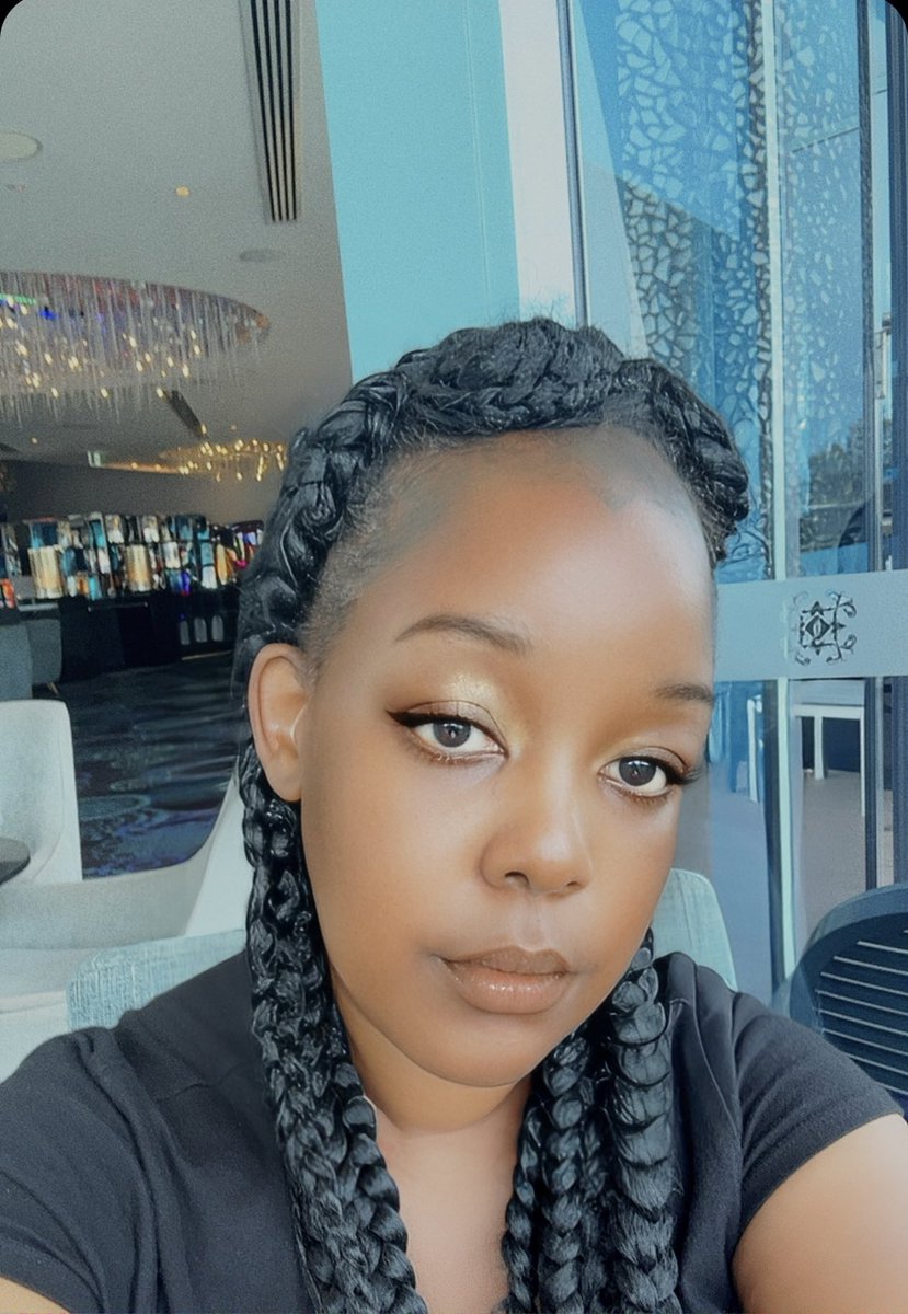 LeitootMoquette's tweet photo. #grammarschool

#SugarBloom, 
Everything Ave ever 
put my mind to, Ave done.
So Am quite happy to  let ya’ll 
 fight your own ghosts.

Summaries : Cerre née Nyoqoi https://t.co/0JFjQ5nX6l
