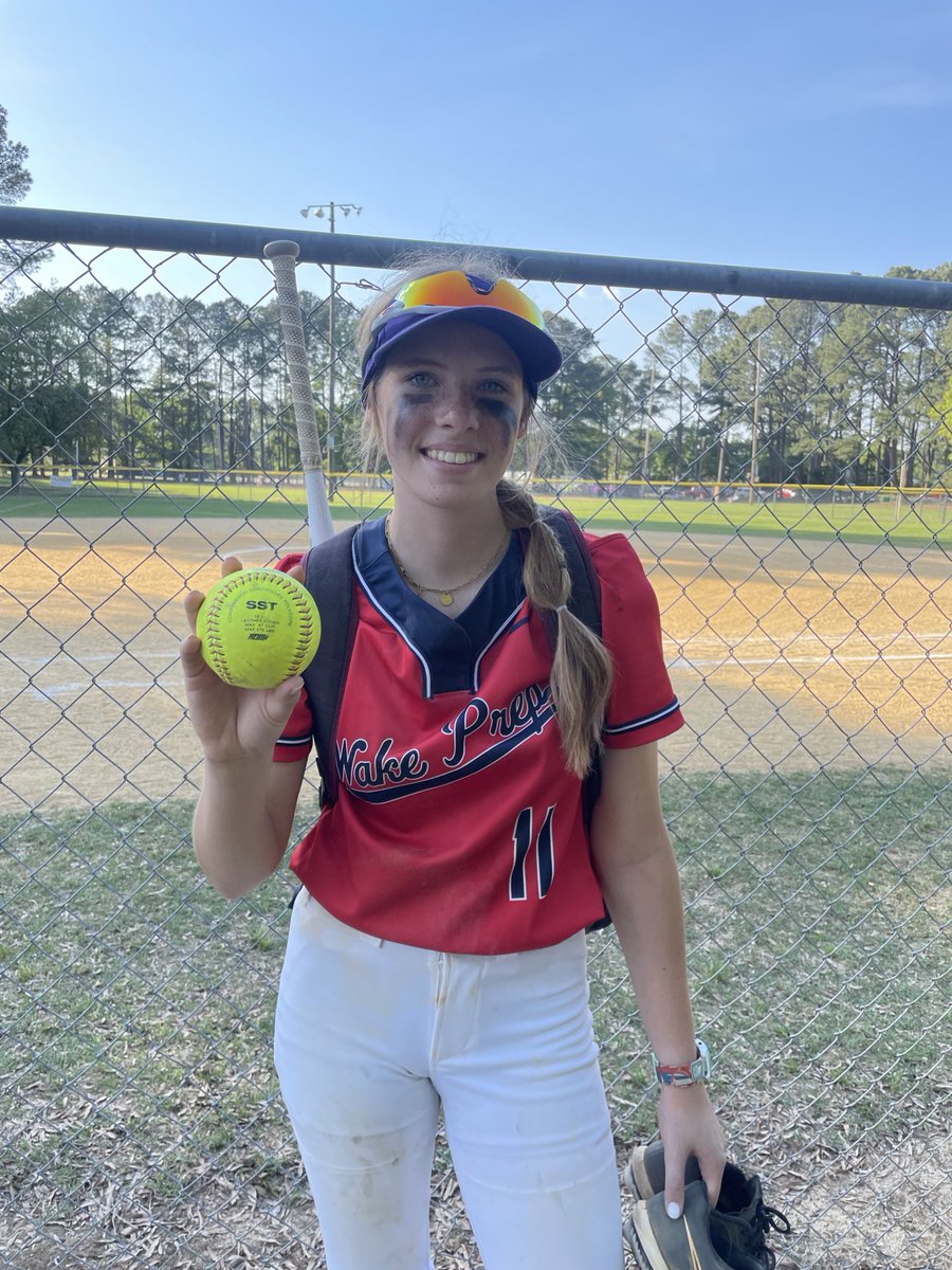 emchambers2025's tweet image. I hit the first home run in school history in a 15-0 win tonight! I had 5 RBI and went 4 for 4 with a single, 2 triples, and a 3 run bomb! Go Guardians!
@WPA_Athletics @UNITY_BK2 @VAUnitySB @ImpactRetweets @ncsa @CoastRecruits @Los_Stuff @TopPreps
@UncommittedUsa #2025grad