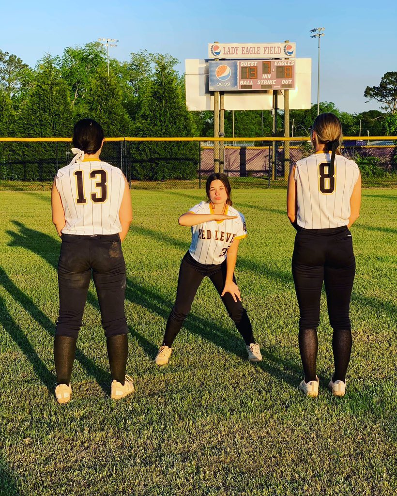 weareRL's tweet photo. RL Softball defeats Goshen 13-8!! Go Tigers 🐯 https://t.co/7TMloC3Pzb