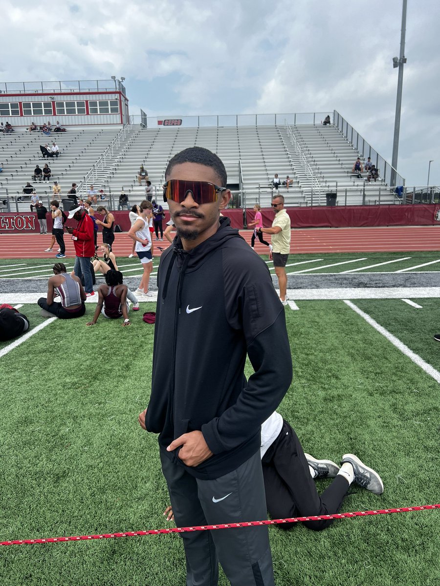 Congratulations to <a href="/TheGioWalker/">Giovonni Walker Jr.</a> advancing to Regionals in the High Jump!! #HorsePower