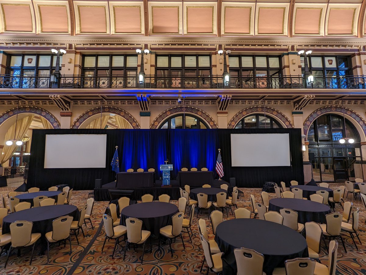 NASWAORG's tweet photo. 𝕎𝕙𝕒𝕥. 𝔸𝕟. 𝔼𝕧𝕖𝕟𝕥.

We hope you all enjoyed your time at #UISIDES2023 in Indy!

Many thanks to all the speakers, attendees and presenters.

A HUGE thanks to the @CrownePlaza Indianapolis Union Station staff for all their hard work and hospitality.

#NASWA https://t.co/VSLYzGi3sy