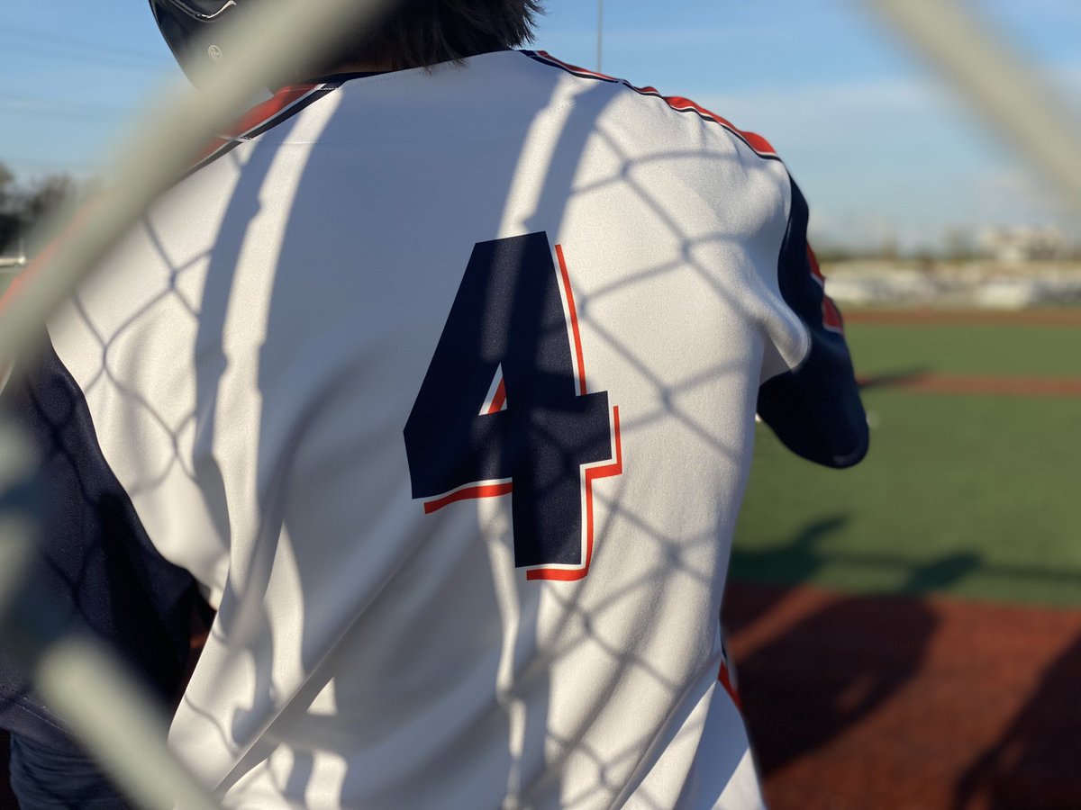 OEHawksBaseball's tweet photo. Headed to the top of the 4th. ⬇️ Score is 5-3 Hawks ⚾️ #seewhatwedidthere #GoOE #Hawks #baseball https://t.co/XM8fqvmLrv