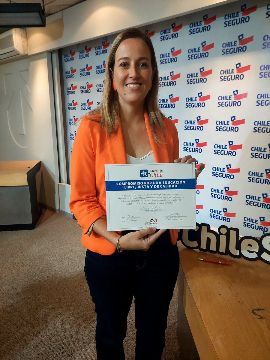 EducParaChile's tweet photo. #ConsejoConstitucional 
Candidatos comprometidos con la educación justa, libre y de calidad 💪🏻🇨🇱

¡Vota informado por quienes defiendan TUS ideas!

• RM @cotepuigrredon - UDI
• VI @ValentinMatus - UDI
• IV Sergio Pino - Republicanos
• VIII Patricia Spoerer - Republicanos https://t.co/LJWojNf9be