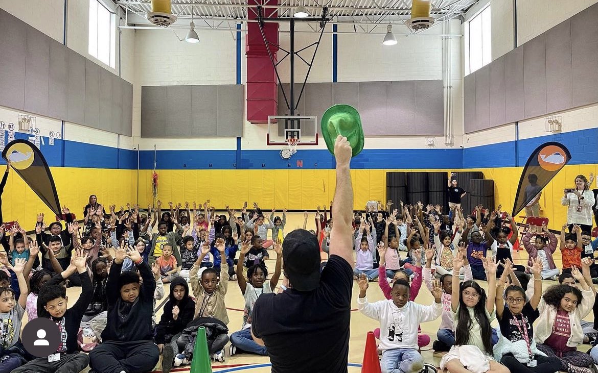lead_u_'s tweet photo. My my my! Two crews, two amazing schools today 🐳👏 @MillstonePS and @LindenSchoolsNJ #4 bringing great energy as we learned about smart choices, mindfulness, and communication! 

#leadu #leadership #assembly #connect #learn #mindfulness #goodtimes #newjersey https://t.co/PYN2uRbDrK