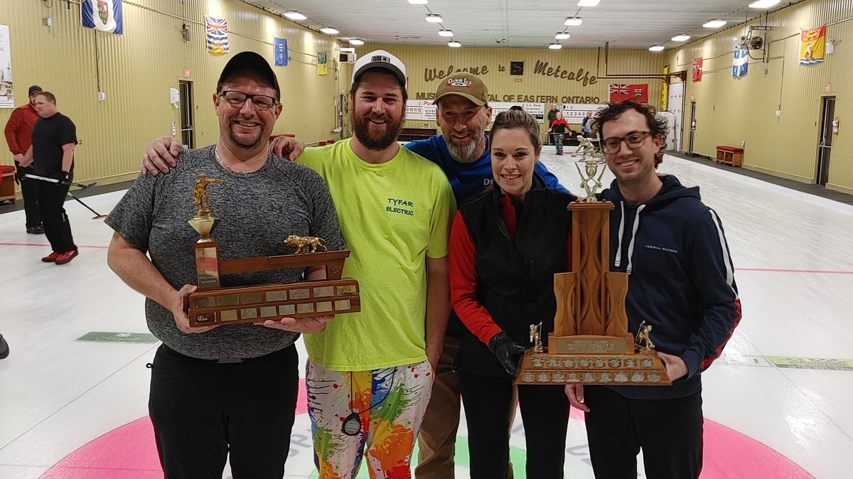 2023 A Division Champs and Club Champions, Team Billy Woods!  Niall MacLean, Kyle Hogan, Dennis Elgie, Trish Shantz, and Bill Woods Jr.