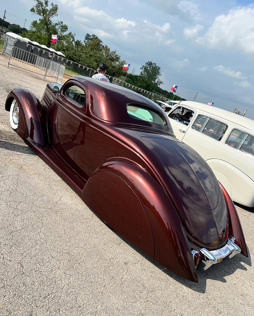 Great day out here getting everything set for the 20th Lonestar Round Up - starting TOMORROW - Friday April 21 and going thru Saturday April 22 at the Travis County Expo Center. We are ready to kick it off in the morning- go check out lonestarroundup.com for all the details!