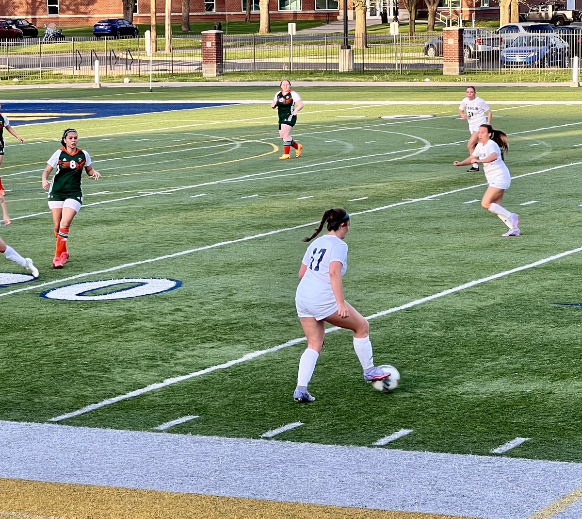jdilbone's tweet photo. So poud of Rorie last night. She scored her 1st college goal in a 4-0 win vs Lincoln Trails Community College. Even though it was an “unofficial” spring game, she continues to grind through injuries &amp; work hard. Now time to get better this summer. @FCGrizWSoccer @ArtesianNation https://t.co/Cr1z808QGB