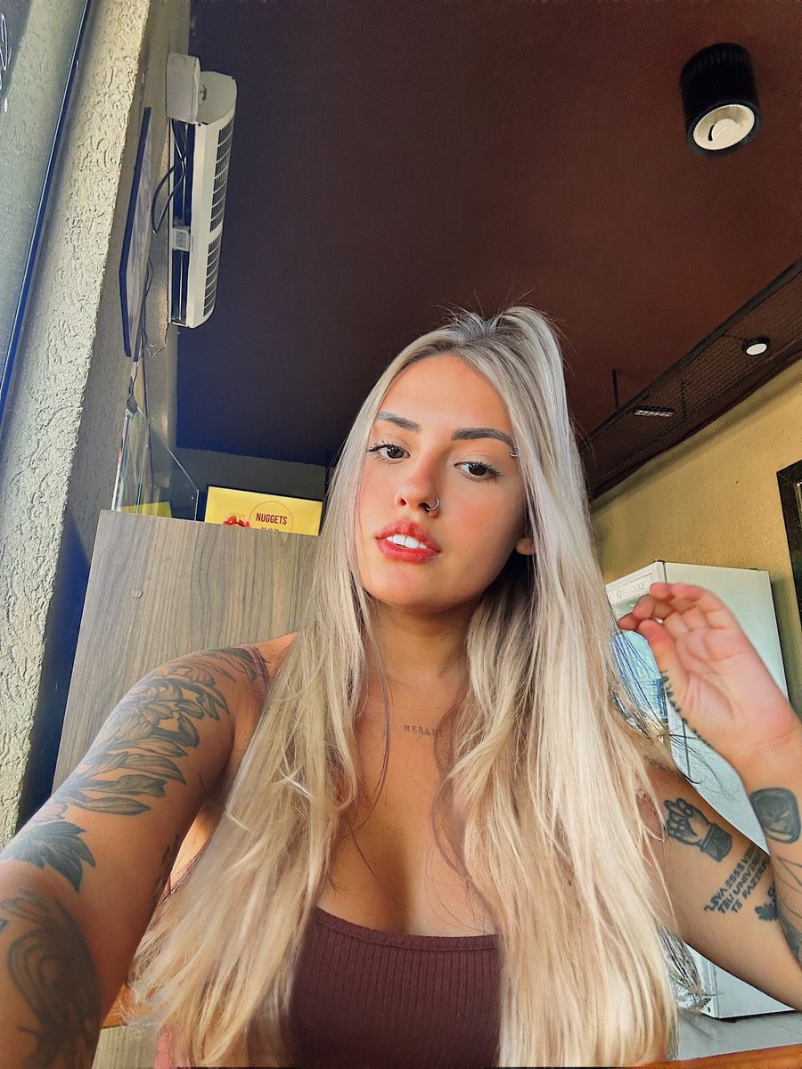 vimarcilis's tweet photo. Loiro ou ruivo? 🥲 https://t.co/on9IPkGfas