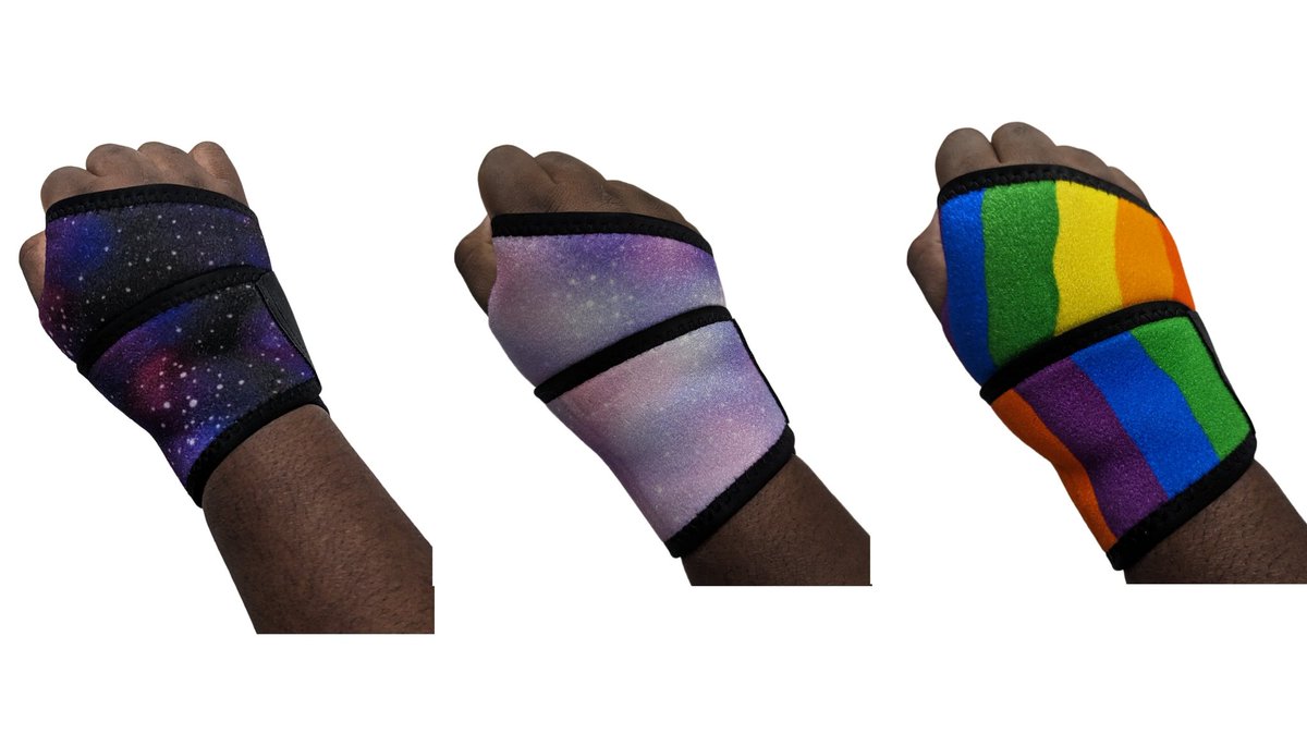 BibiBlossoms's tweet photo. It cost 0$ to RT a Black disabled queer small business! It could lead to my next sale.

I sell pins, compression items (gloves, hip brace, wrist brace, socks, knee sleeves, etc), ita bags, artist gloves, plushies and so much more! 

Store details below! https://t.co/cs6zhZm0bG