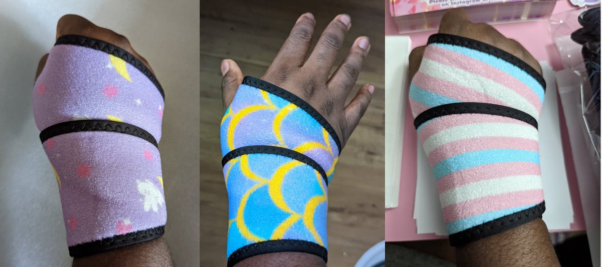 BibiBlossoms's tweet photo. It cost 0$ to RT a Black disabled queer small business! It could lead to my next sale.

I sell pins, compression items (gloves, hip brace, wrist brace, socks, knee sleeves, etc), ita bags, artist gloves, plushies and so much more! 

Store details below! https://t.co/cs6zhZm0bG