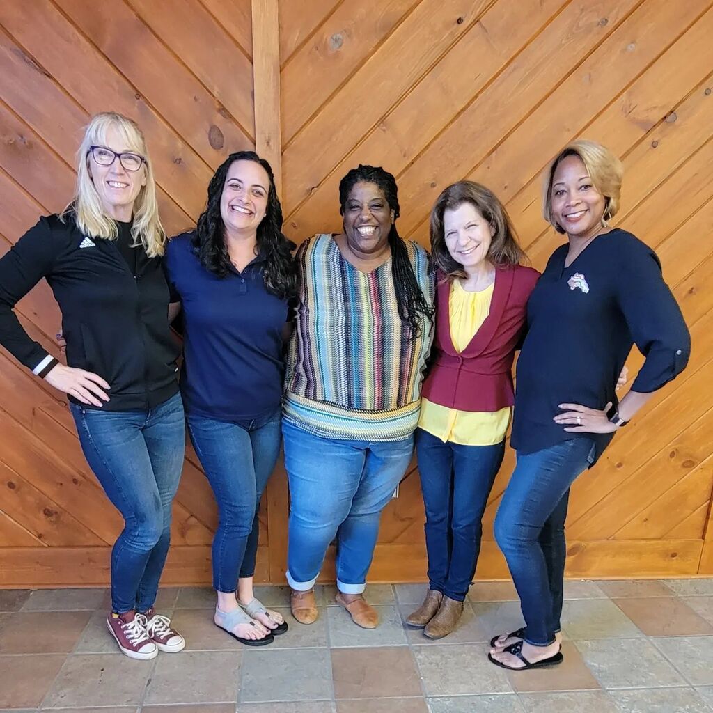 Gwin Oaks Reads tweet media