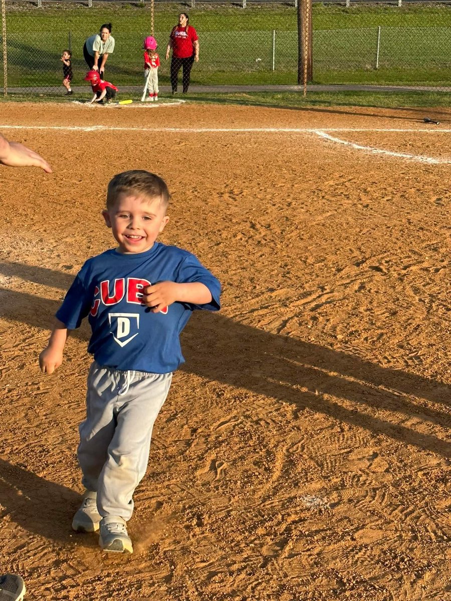 Derek Phillips tweet media