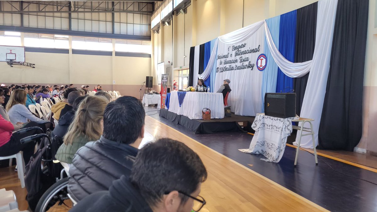 AidaCampis's tweet photo. Primer congreso nacional e internacional de educación física 2023 https://t.co/dCGjJc0u92