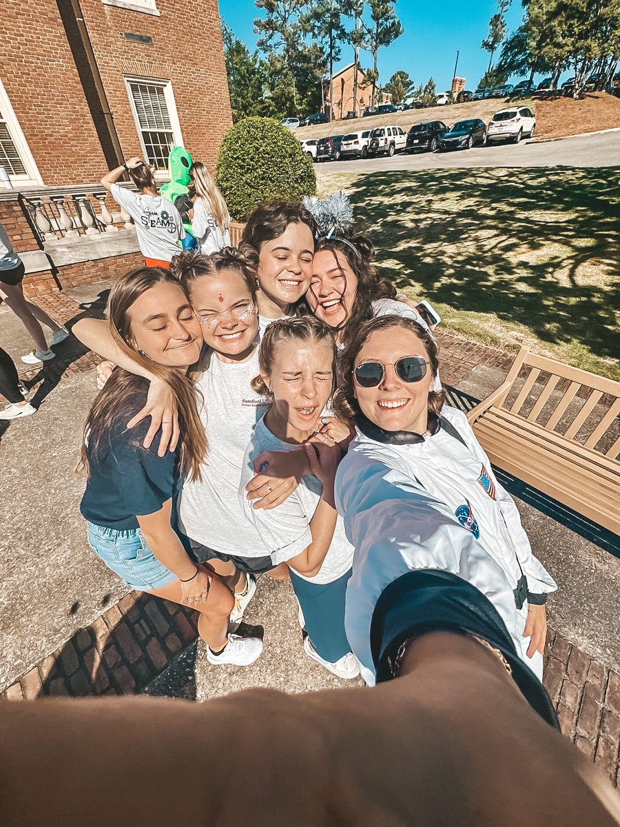 Katie Hoaglund tweet media