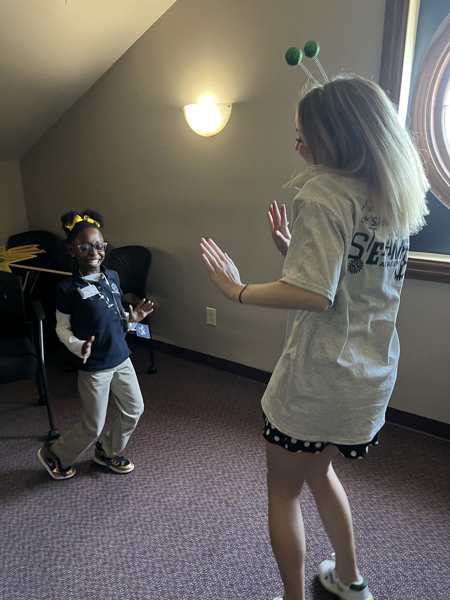 Katie Hoaglund tweet media