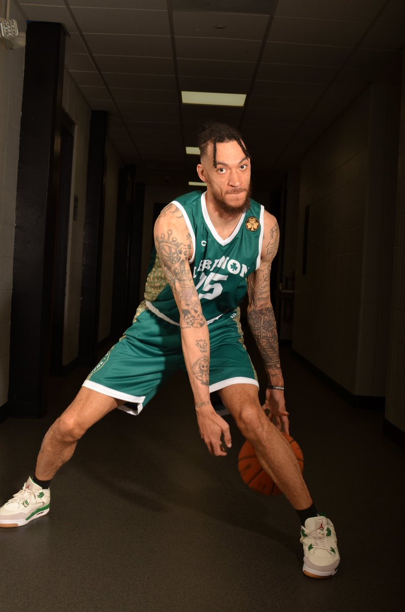 TBLleprechauns's tweet image. Say hello and Happy Birthday to Trey Mitchell! Height: 6’4 coming to us from Kokomo. Trey joined the Leprechauns late in the 2022 season and we were pleased to have him back for the 2023 season! #tblstar #hoops #basketball #tbl #lebanonleprechauns #explore #thisiswhyweplay