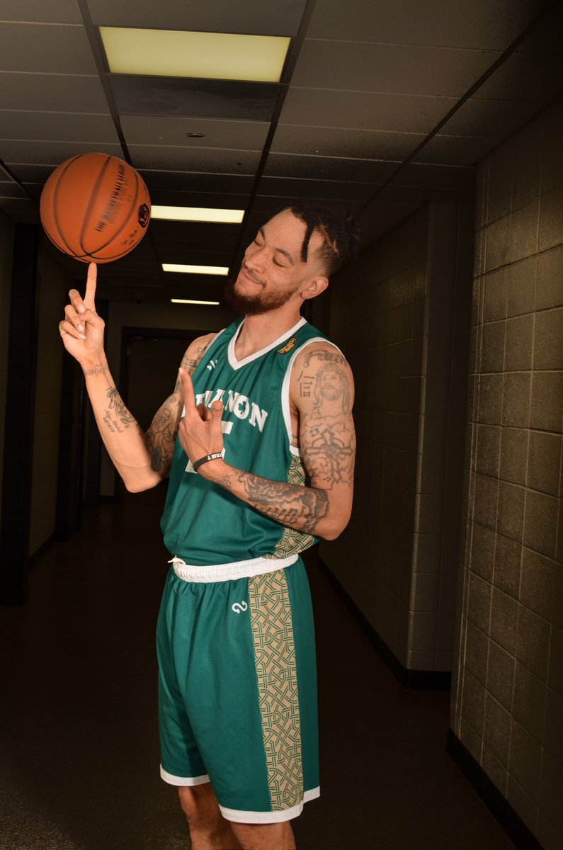 TBLleprechauns's tweet image. Say hello and Happy Birthday to Trey Mitchell! Height: 6’4 coming to us from Kokomo. Trey joined the Leprechauns late in the 2022 season and we were pleased to have him back for the 2023 season! #tblstar #hoops #basketball #tbl #lebanonleprechauns #explore #thisiswhyweplay